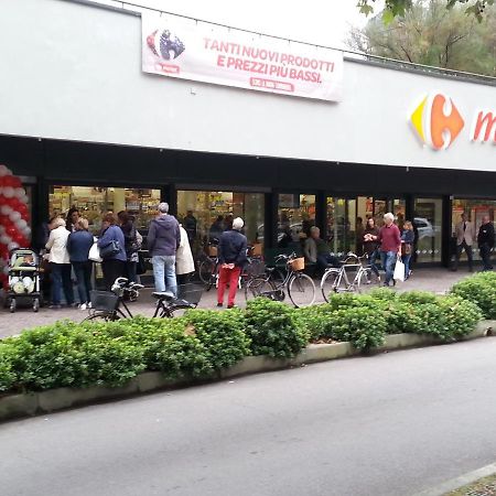 Appartamento Deluxe Con Parcheggio Gratuito Segrate Kültér fotó