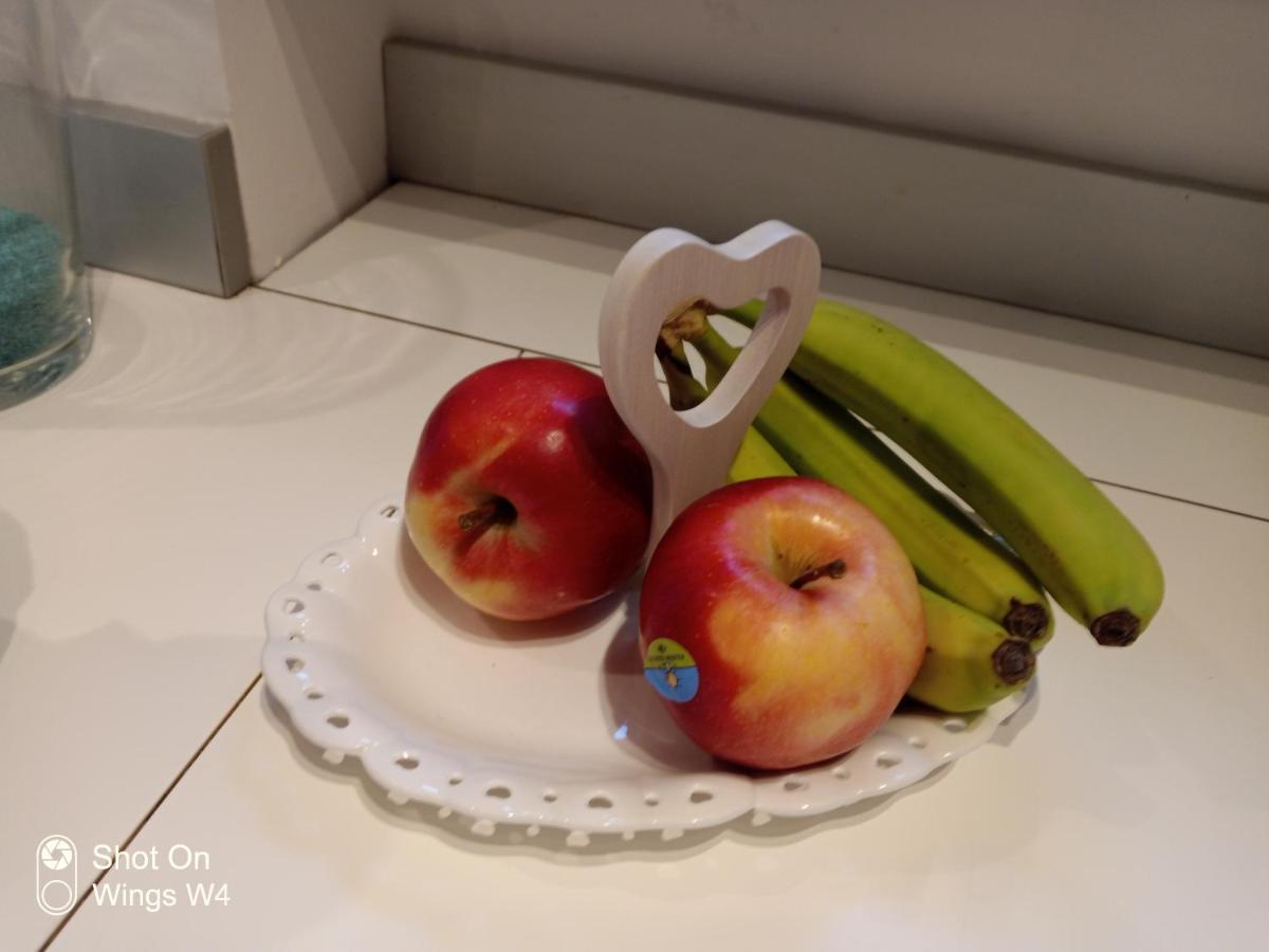 Appartamento Deluxe Con Parcheggio Gratuito Segrate Kültér fotó